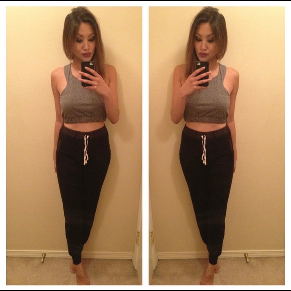 🖤LAST CHANCE🖤 Crop Tank W/Stretch Band Detail - Picture 5 of 5